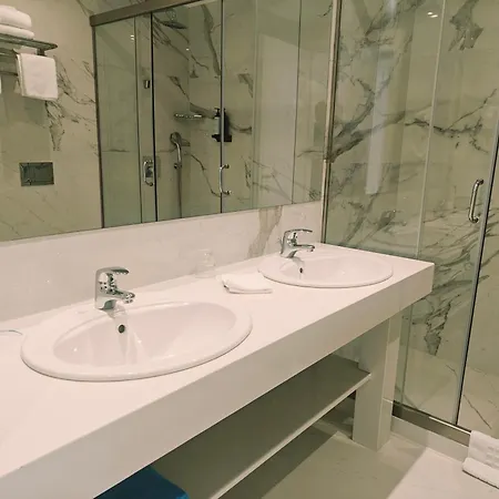 Ibiscus Szálloda 4*
