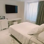 Ibiscus Hotel 4*