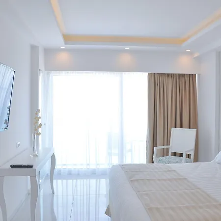 Отель Ibiscus 4*