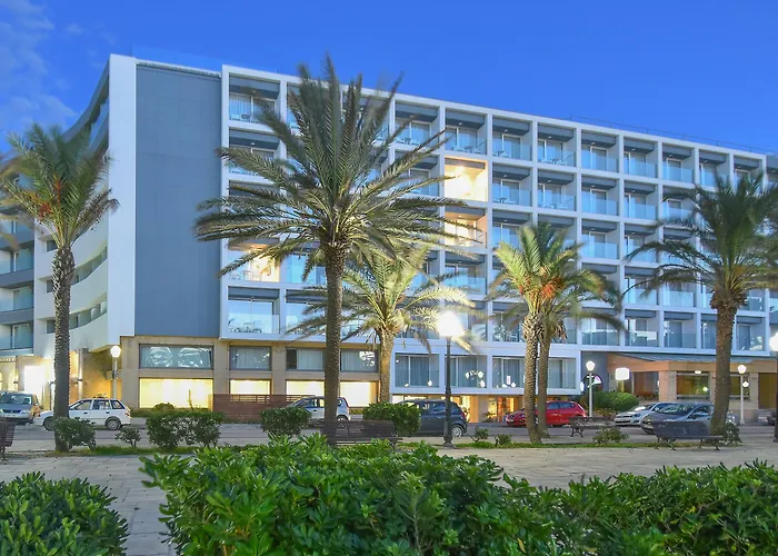 إيبيسكوس Rhodes City